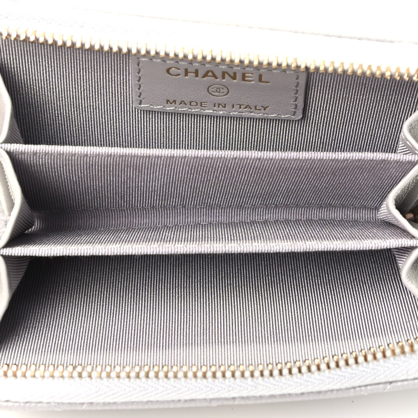 Caviar Quilted Zip Coin Purse Grey