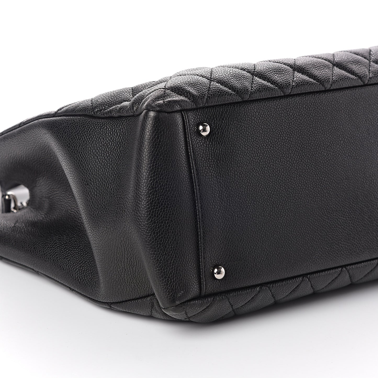 Caviar Quilted XL Grand Shopping Tote GST Black