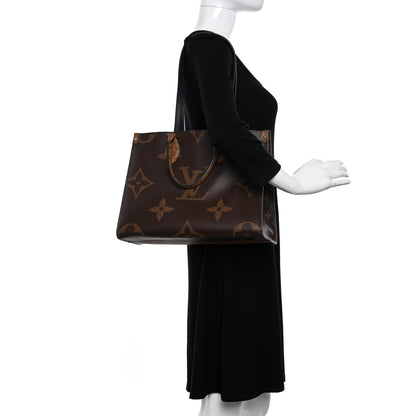 Louis Vuitton Reverse Monogram Giant Onthego MM 2 of 15