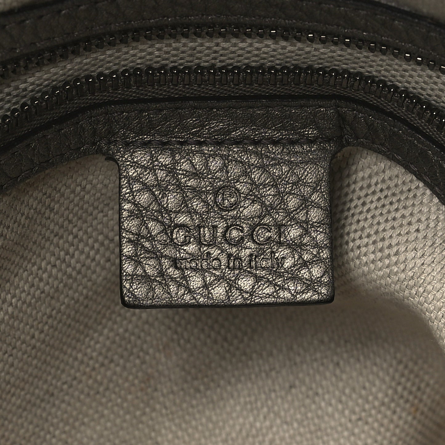 Metallic Pebbled Calfskin Medium Soho Chain Shoulder Bag Sasso