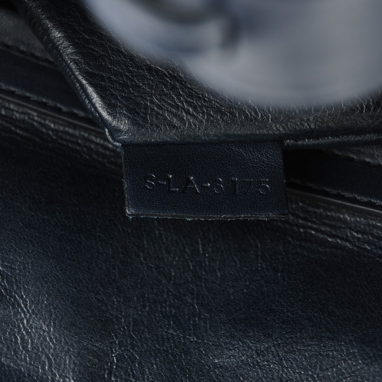 Crocodile Embossed Nubuck Medium Phantom Luggage Navy