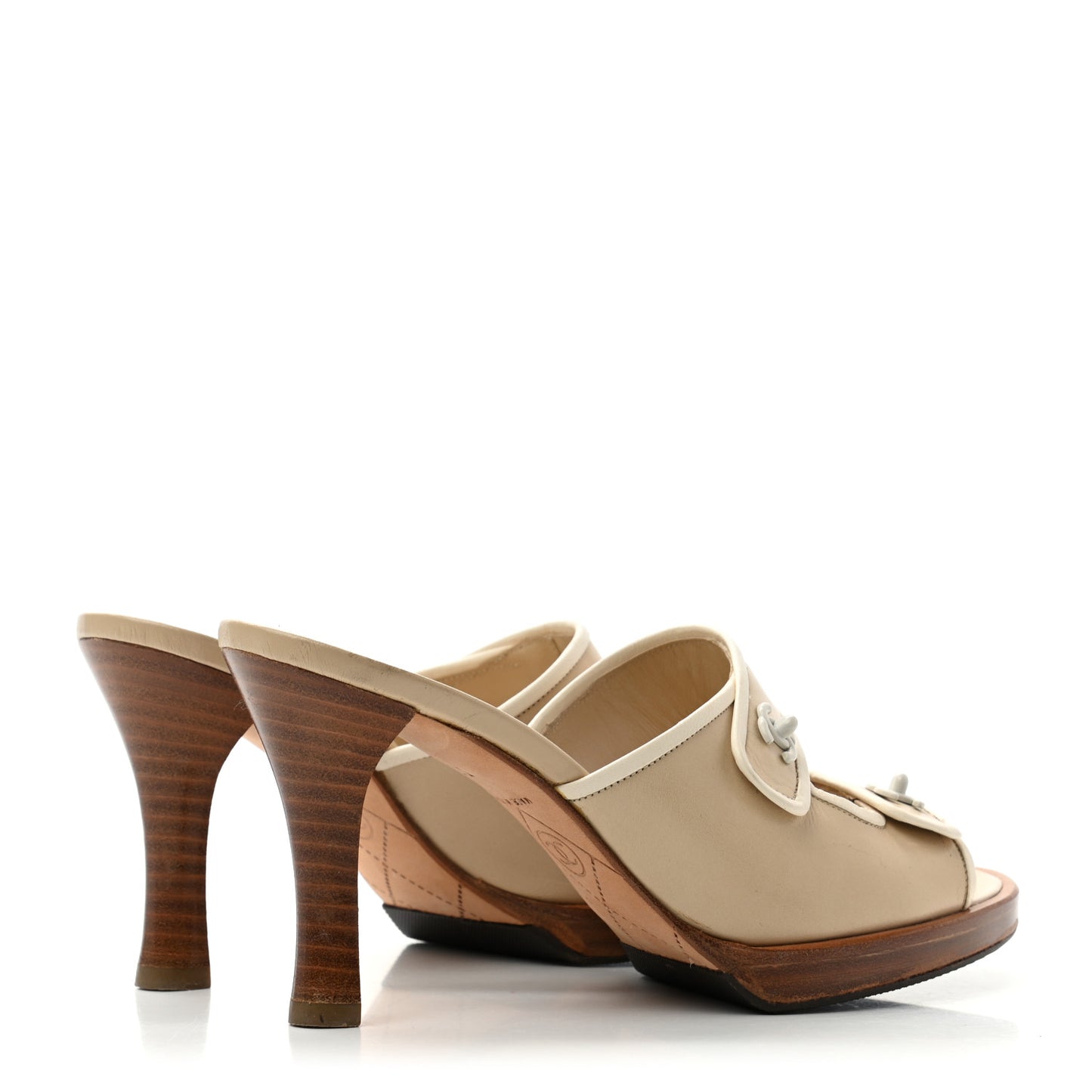 CC Turnlock Sandals 35 Beige White