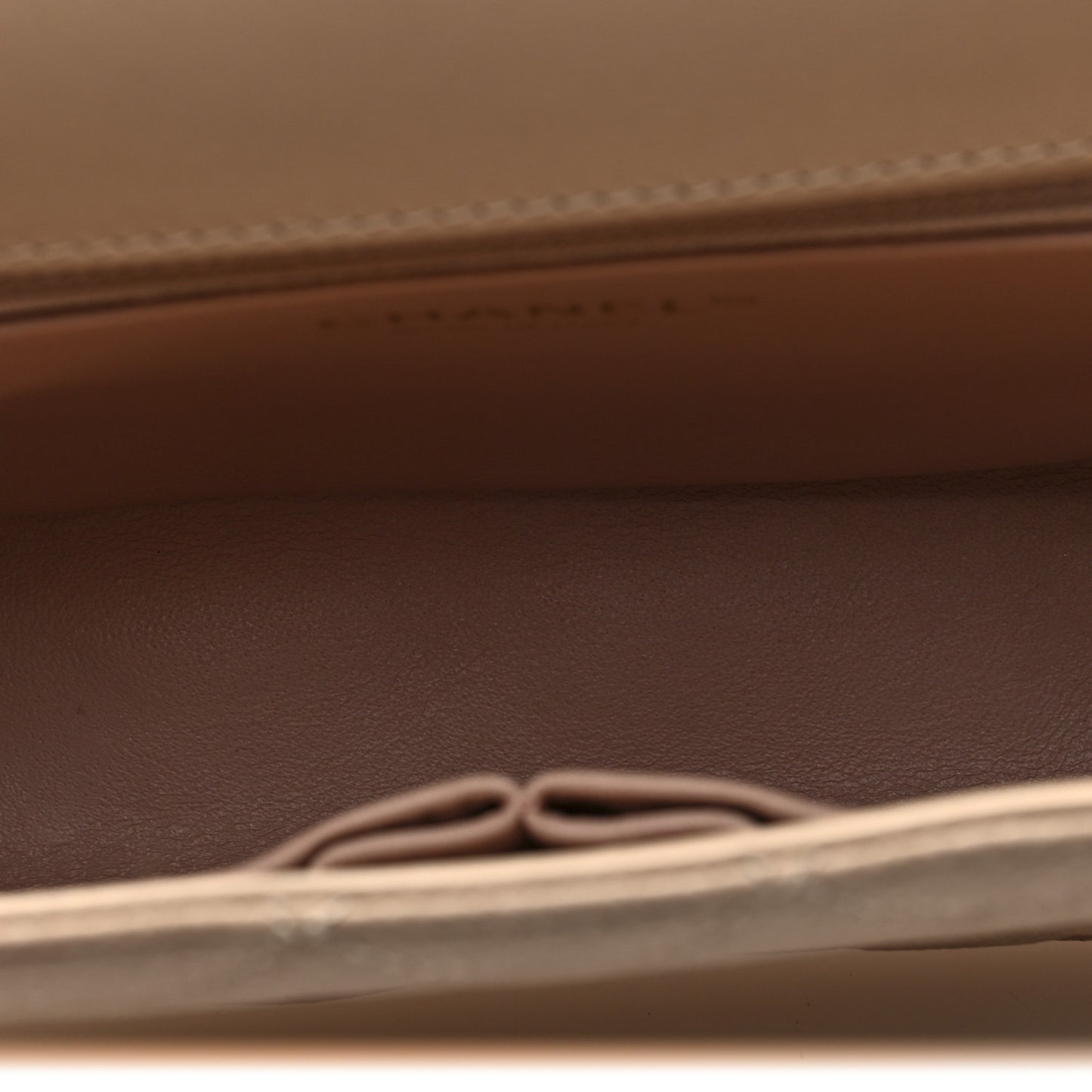 Caviar Quilted Medium CC Filigree Flap Beige