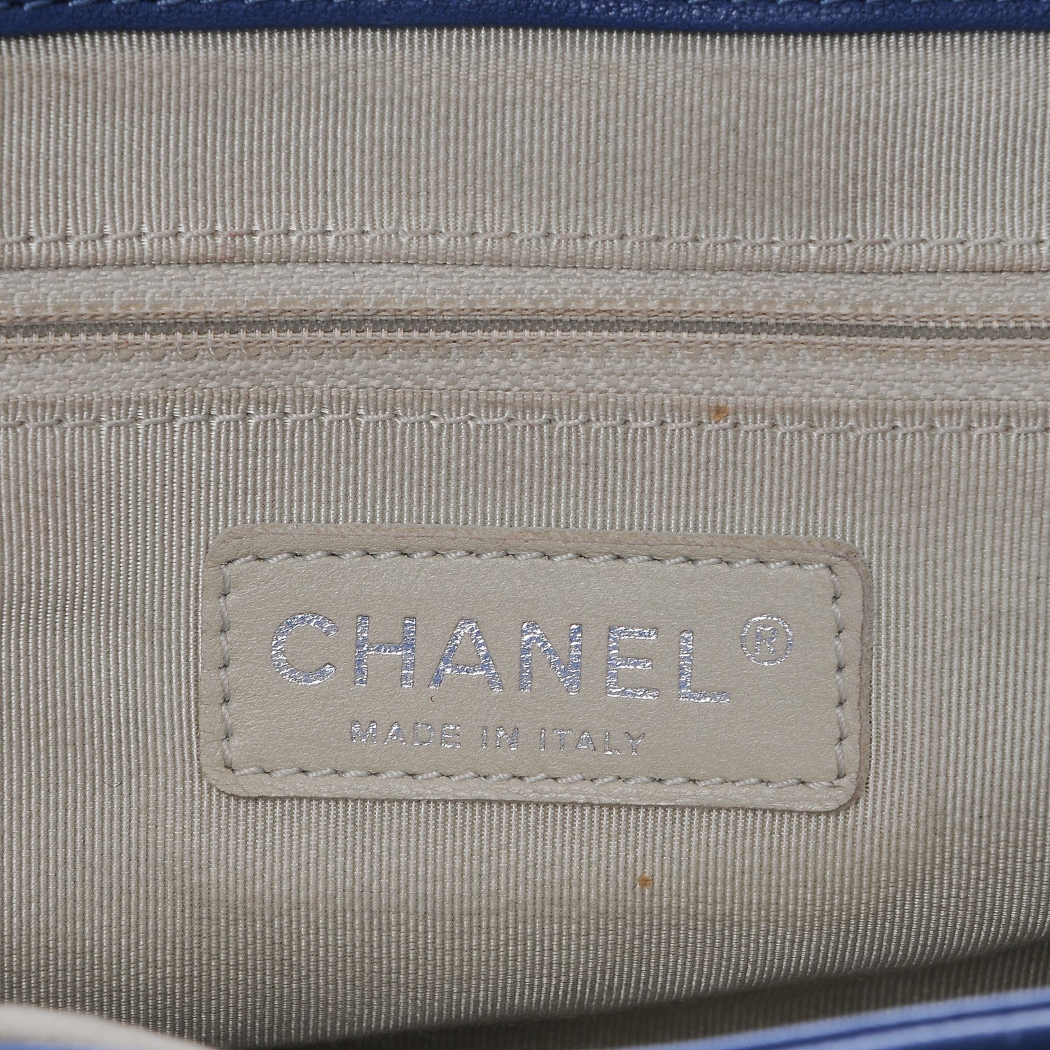 Chanel Washed Lambskin Chain Around Medium Messenger Blue 6 of 8