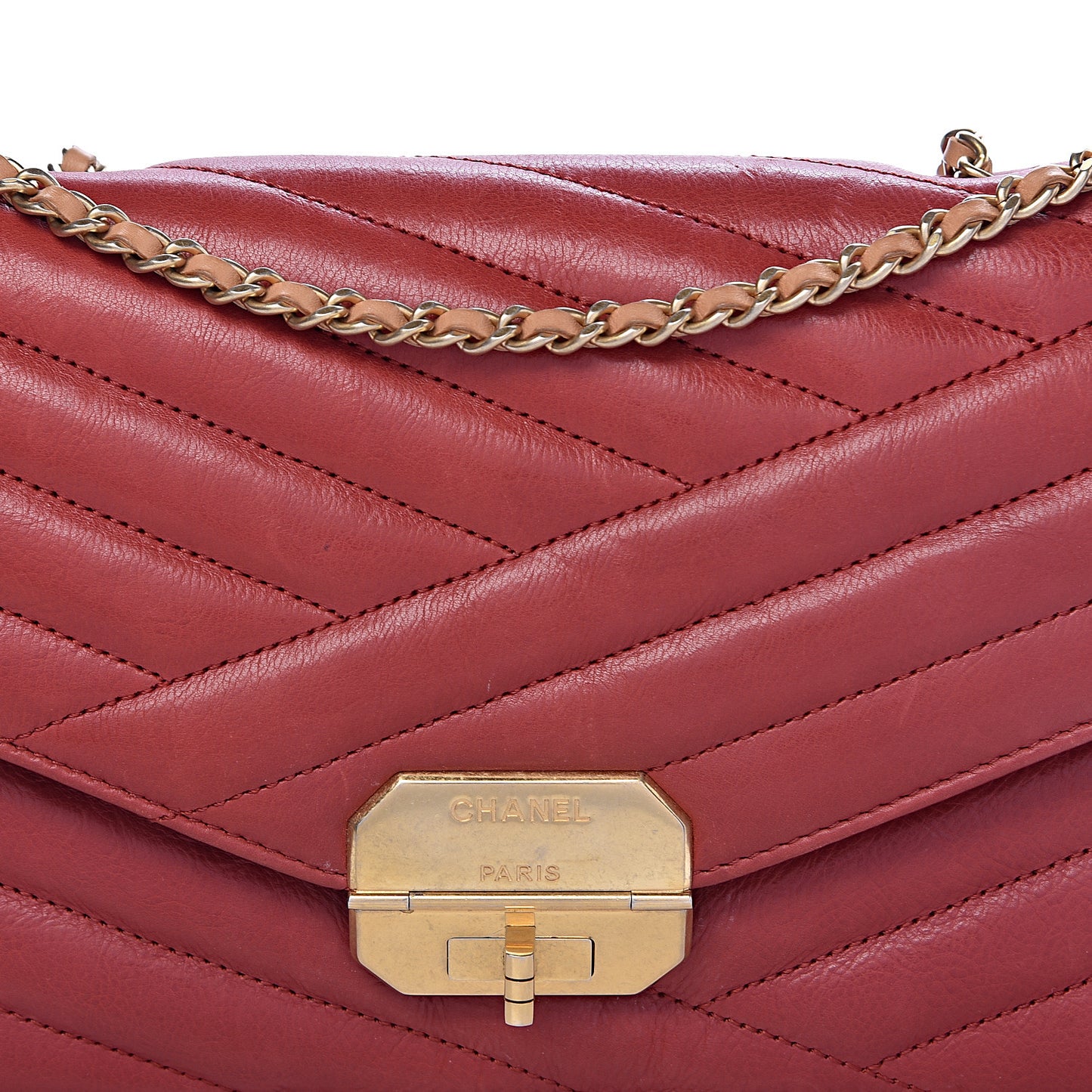 Calfskin Chevron Quilted Gabrielle Flap Red