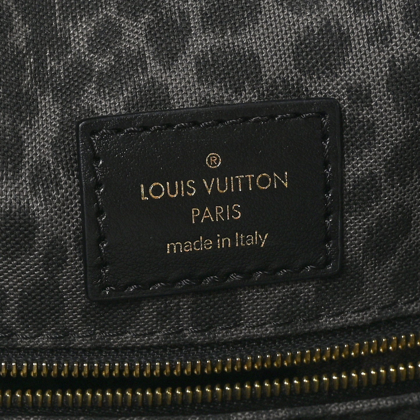 Monogram Giant Wild At Heart Onthego GM Black