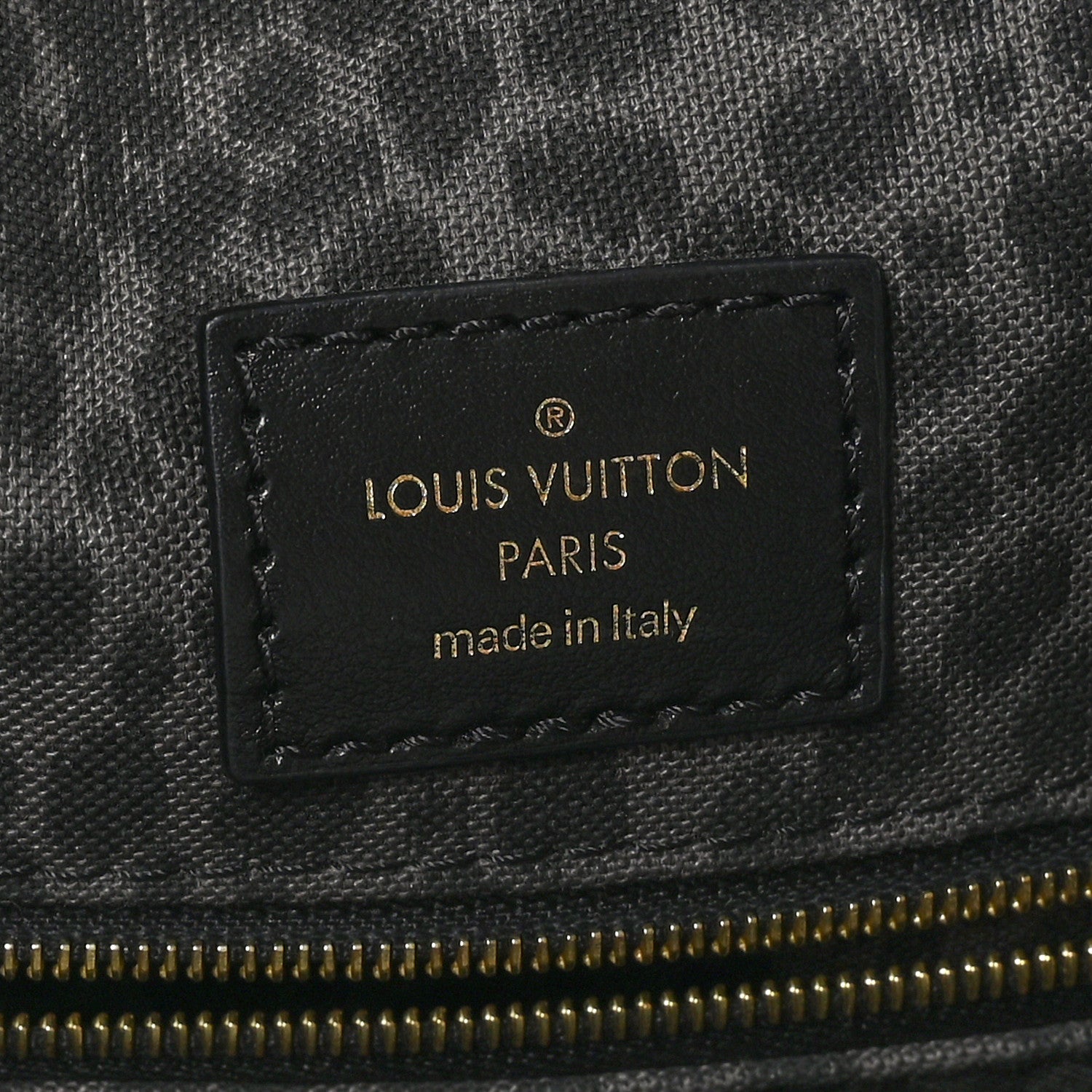 Louis Vuitton Monogram Giant Wild At Heart Onthego GM Black 6 of 8