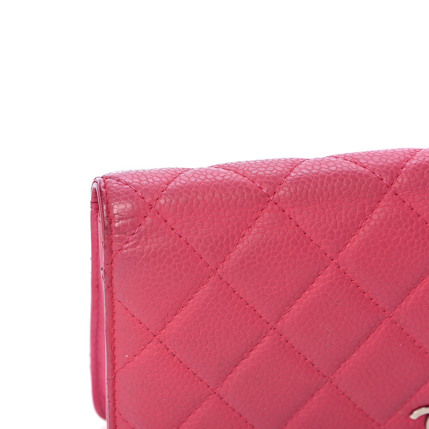 Iridescent Caviar Quilted Yen Wallet Pink