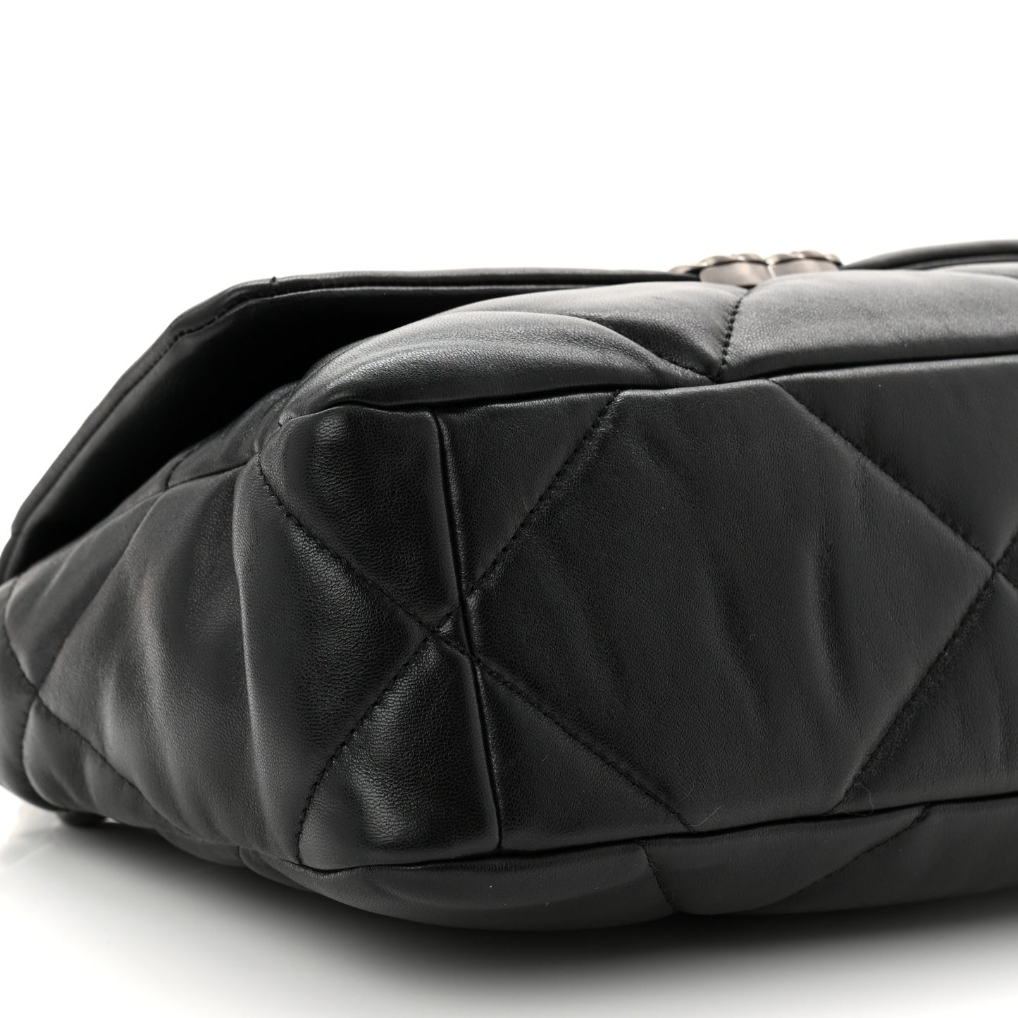 Lambskin Quilted Medium Chanel 19 Flap Black