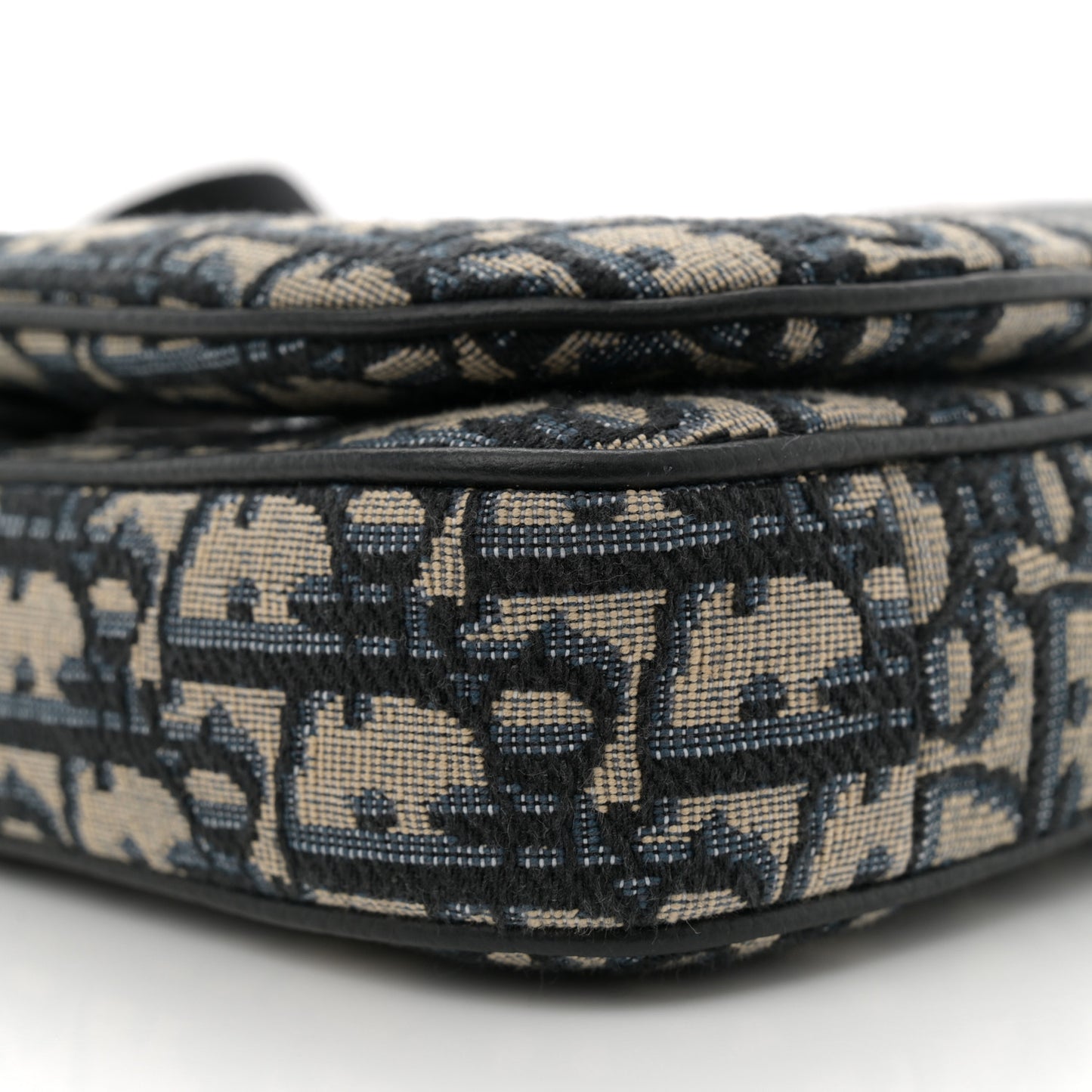 Oblique Saddle Triple Pouch Navy Blue