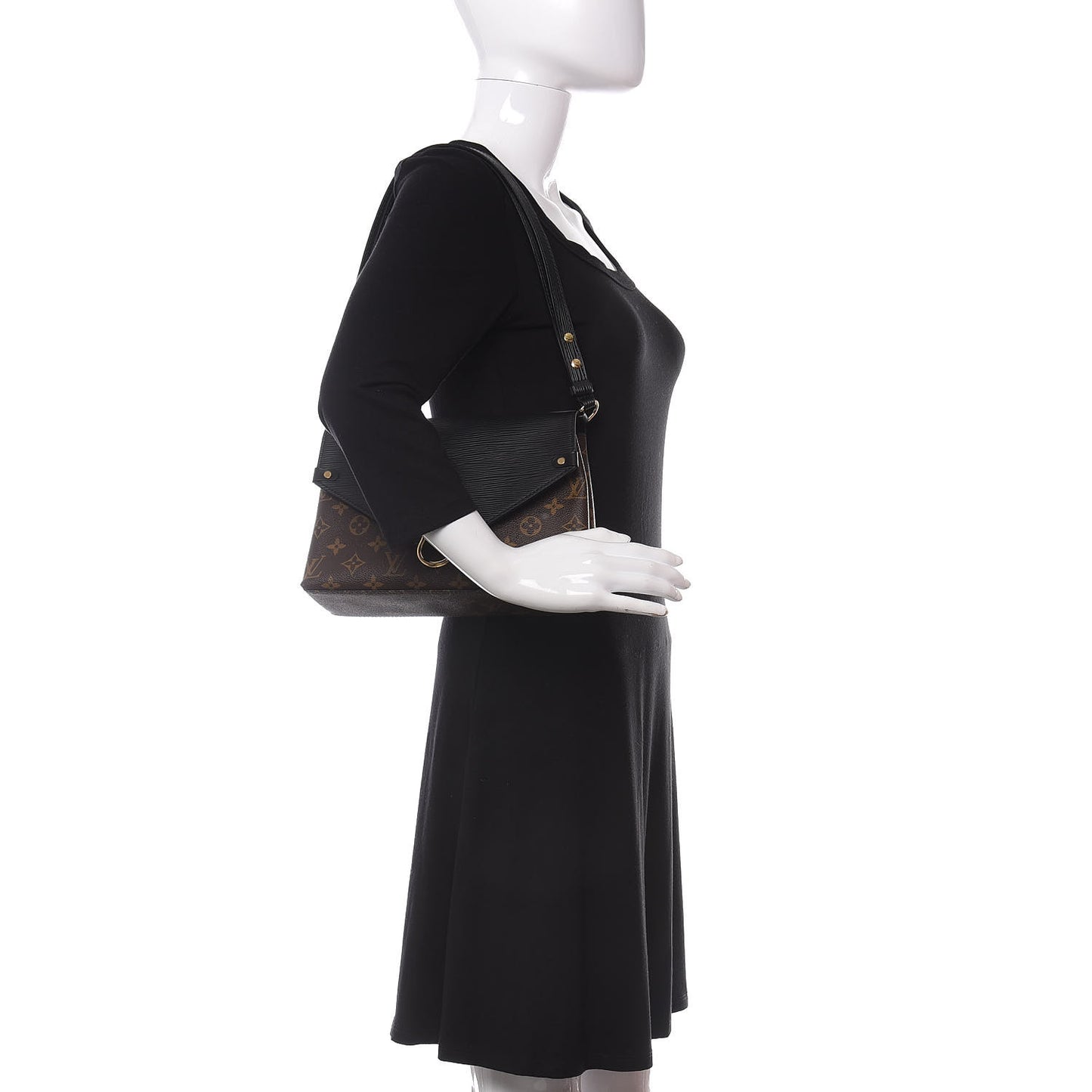 Epi Monogram Saint Michel Black