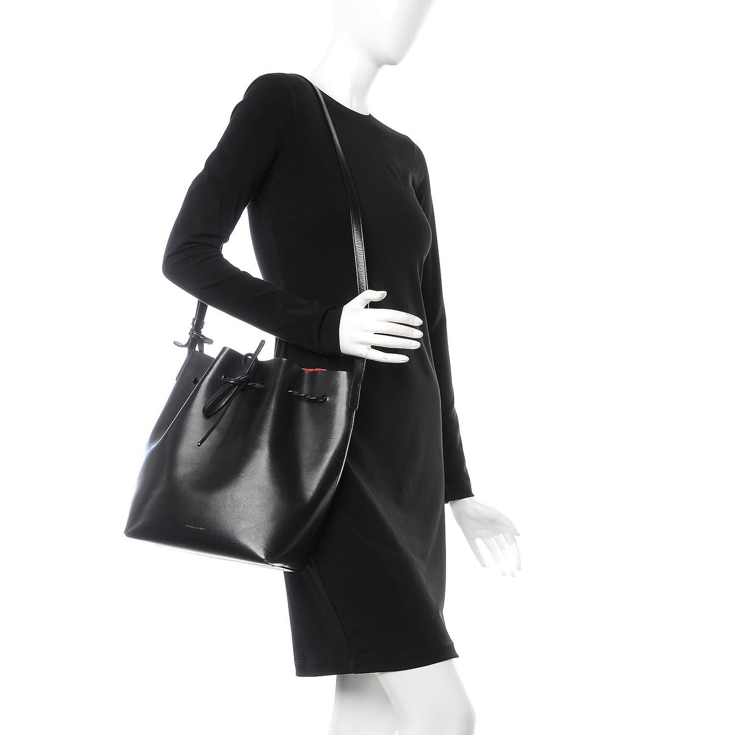 Vegetable Tanned Calfskin Bucket Bag Black Flamma