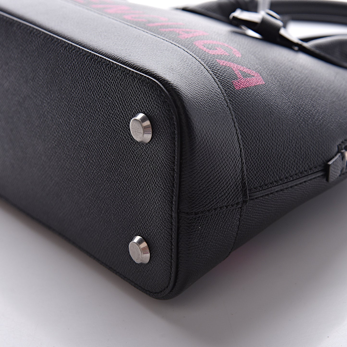 Signature Grained Calfskin Logo S Ville Top Handle Bag Black Rose Shocking