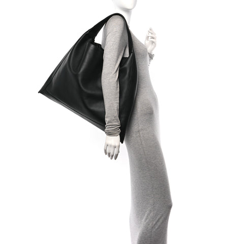 Silky Calfskin Large Hop Black