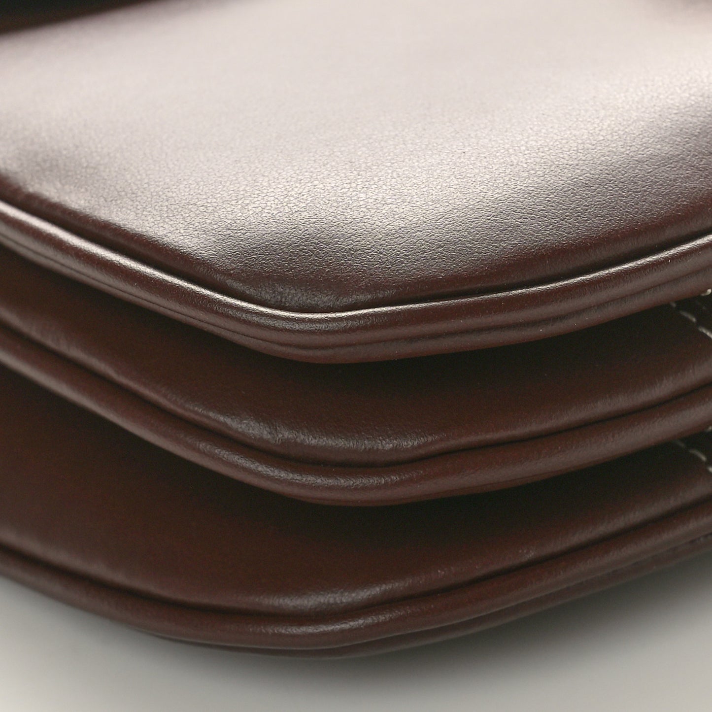 Smooth Calfskin Medium Tabou Bordeaux