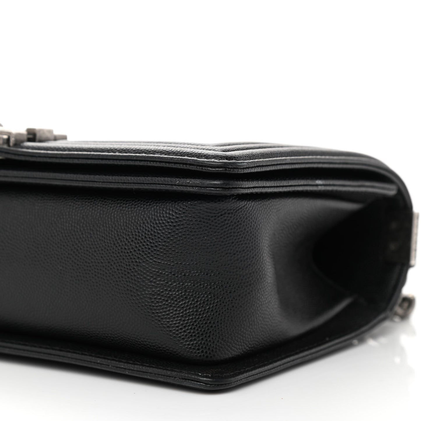 Caviar Quilted Medium Boy Flap Black