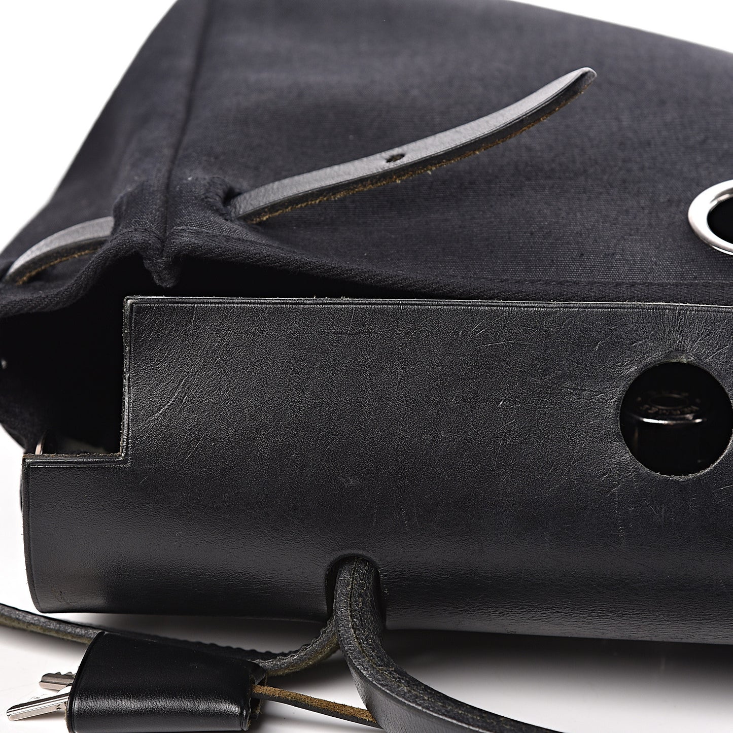 Toile Vache Calfskin Herbag 30 PM Black Natural