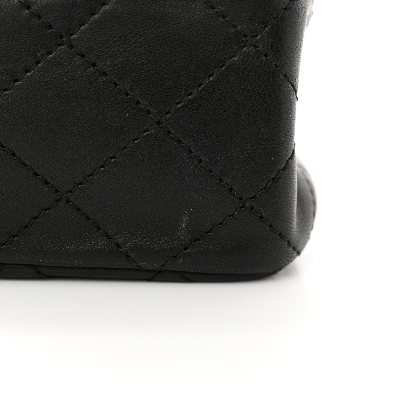Lambskin Quilted Medium Westminster Pearl Flap Black