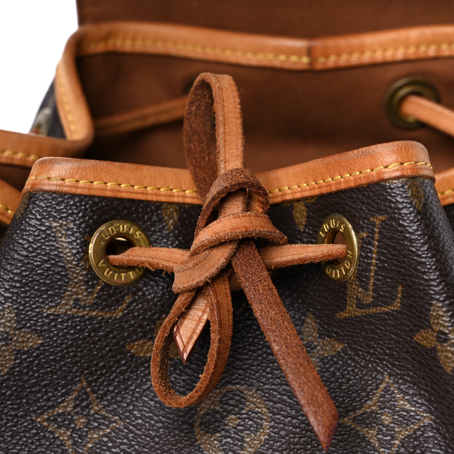 Louis Vuitton Monogram Montsouris MM Backpack 14 of 30