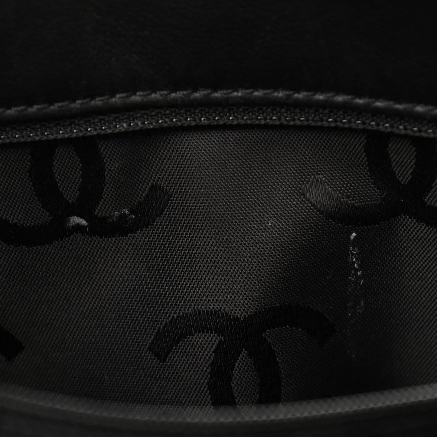 Calfskin Contrast Stitch Surpique Tote Black