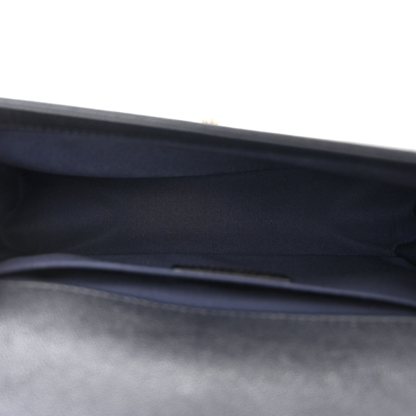 Caviar Quilted Medium Boy Flap Navy