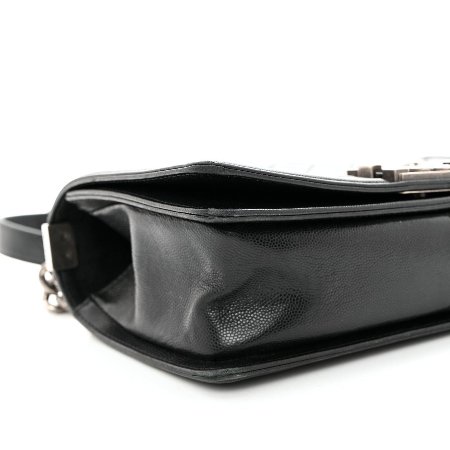 Caviar Quilted Medium Boy Flap Black