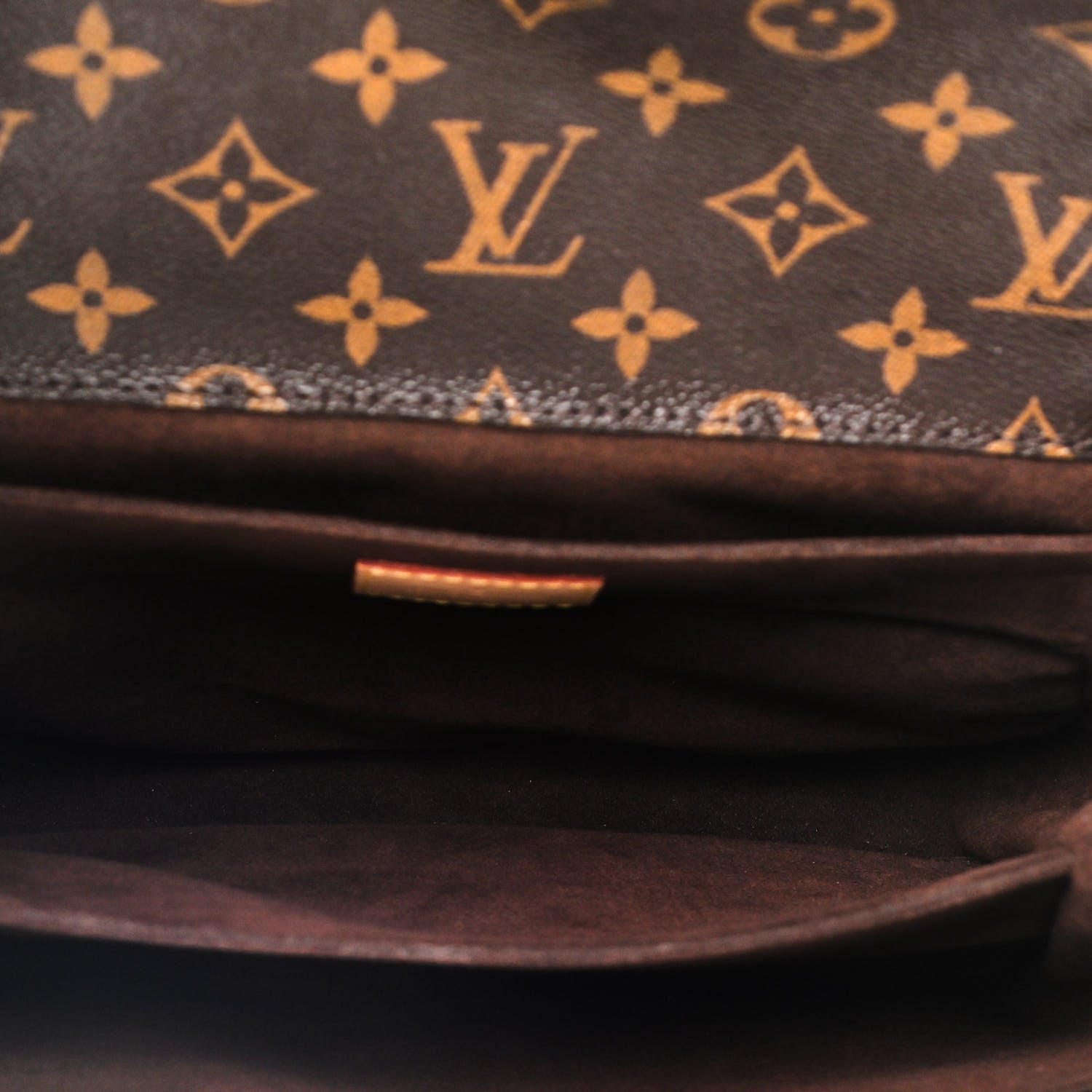 Louis Vuitton Monogram Pochette Metis 5 of 12