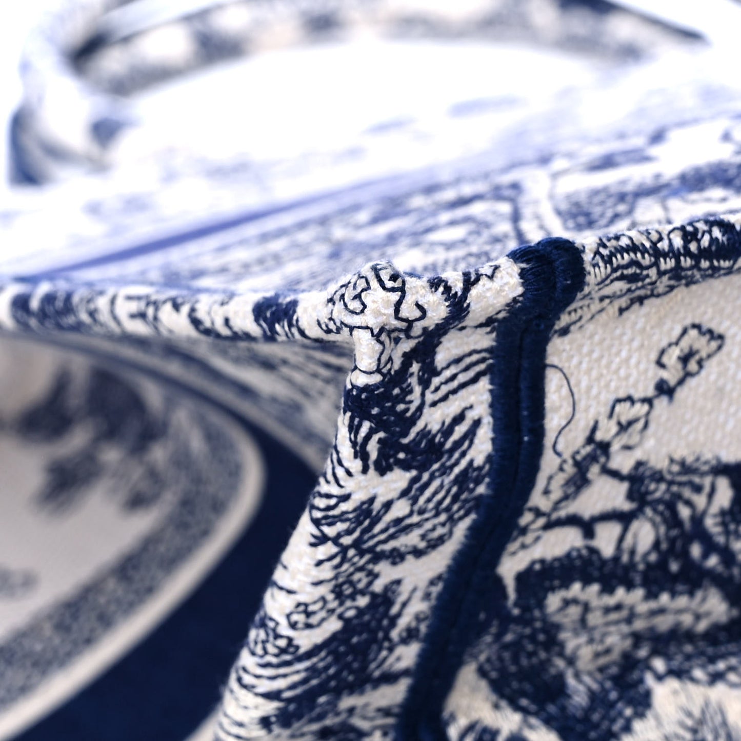 Canvas Embroidered Large Dioriviera Toile De Jouy Book Tote Blue