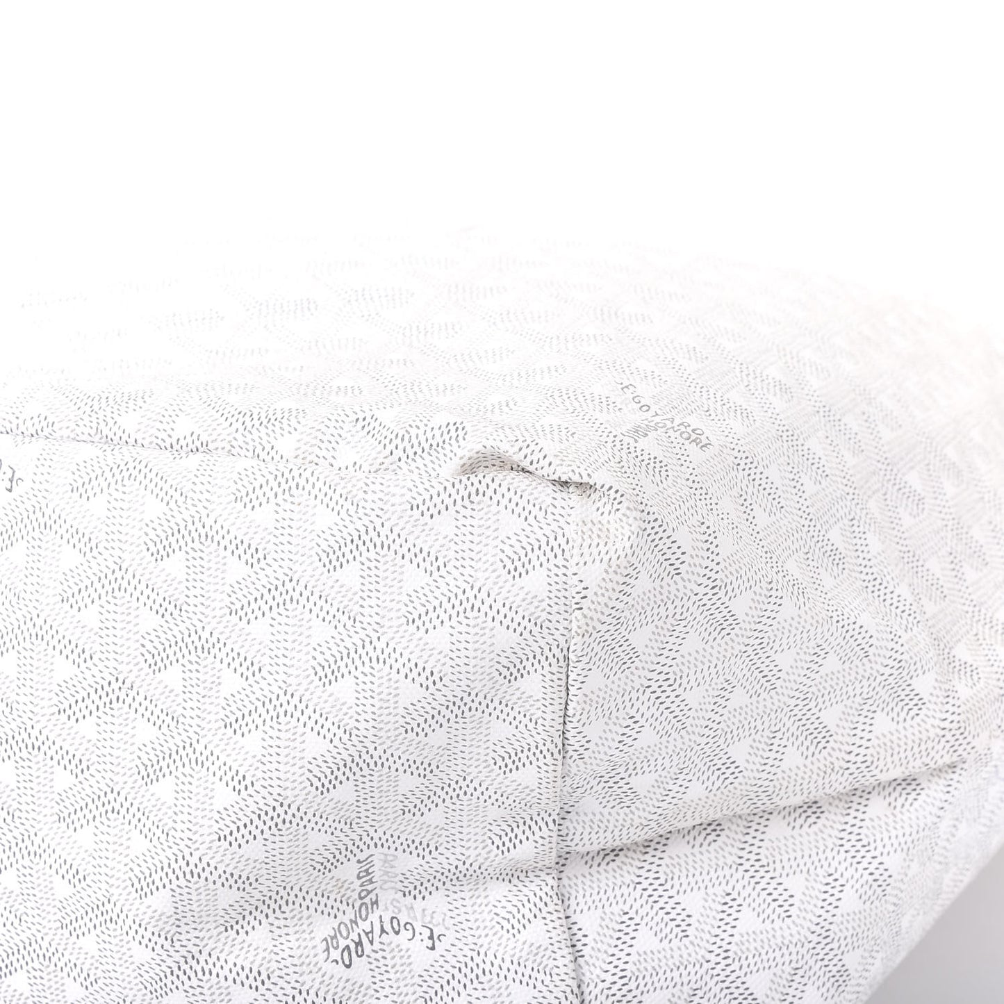 Goyardine Saint Louis GM White