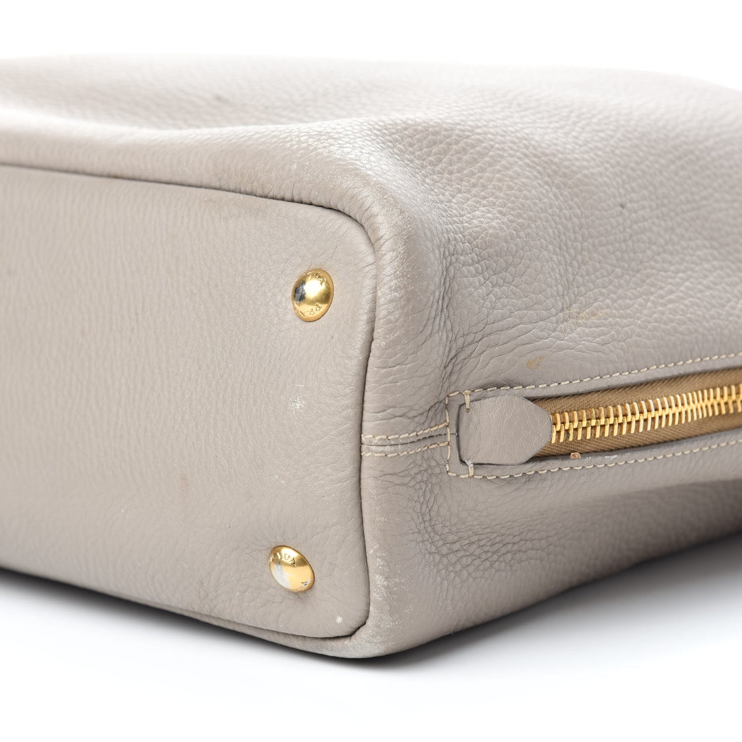 Vitello Daino Side Zip Tote Pomice