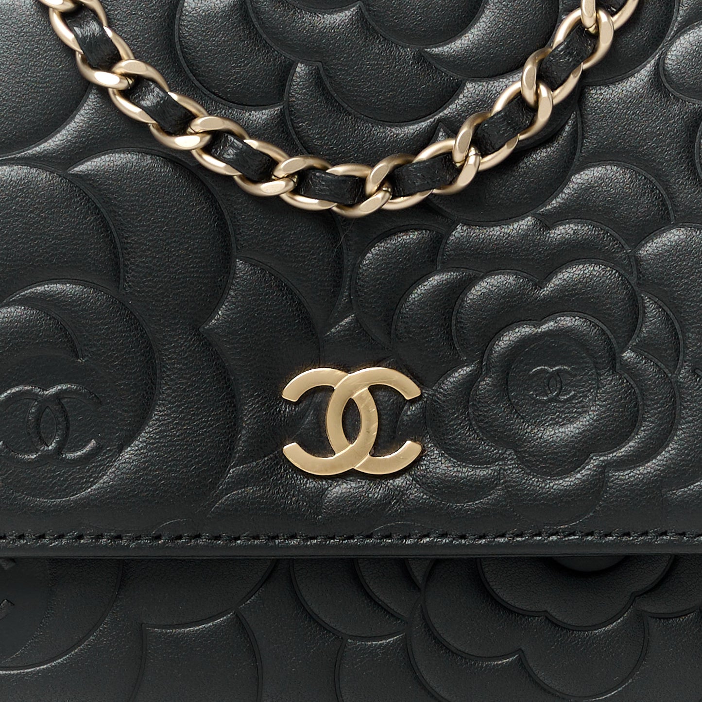 Lambskin Camellia Embossed Wallet on Chain WOC Black