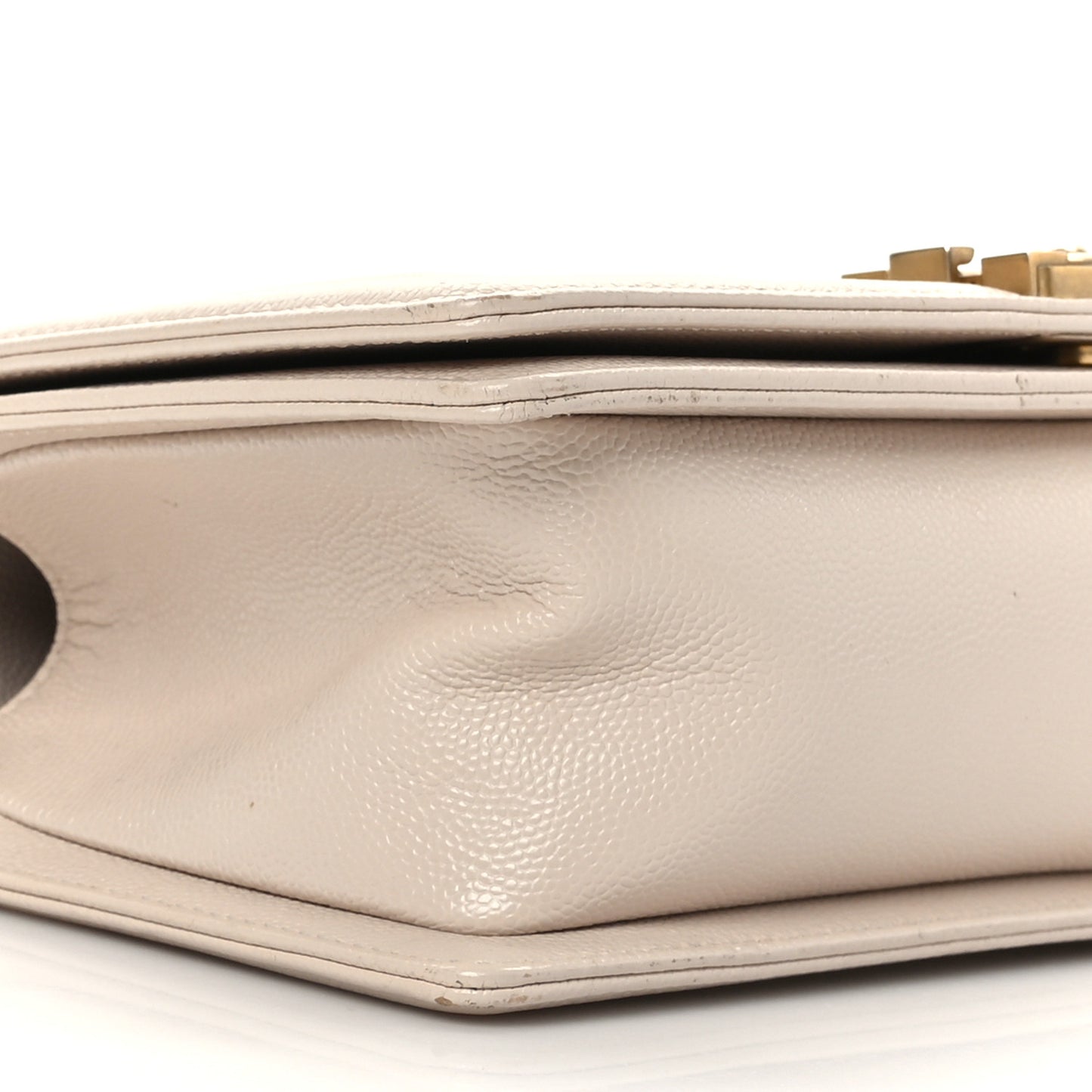 Caviar Chevron Quilted Medium Boy Flap Light Beige