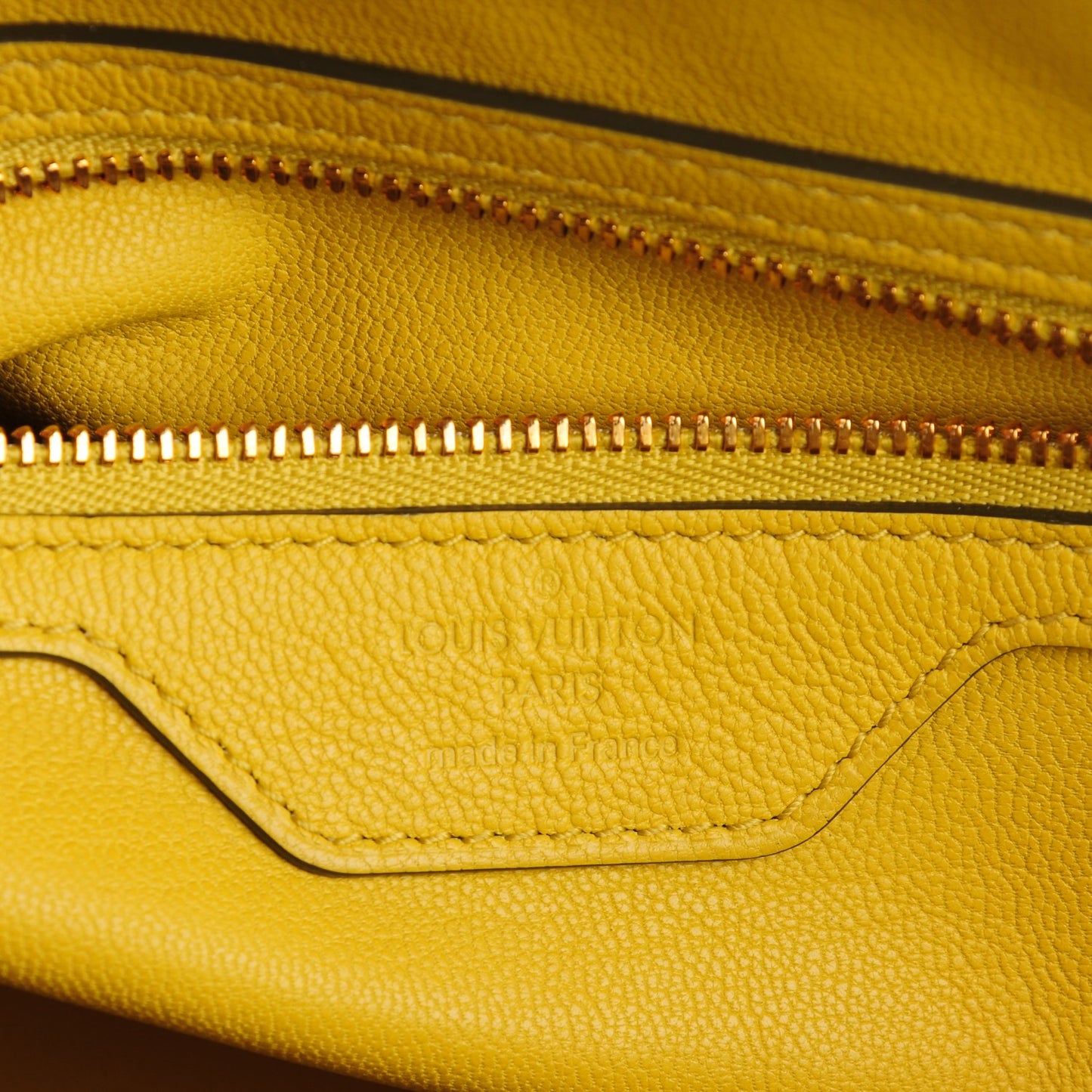 Chevre Frisson Triangle Yellow