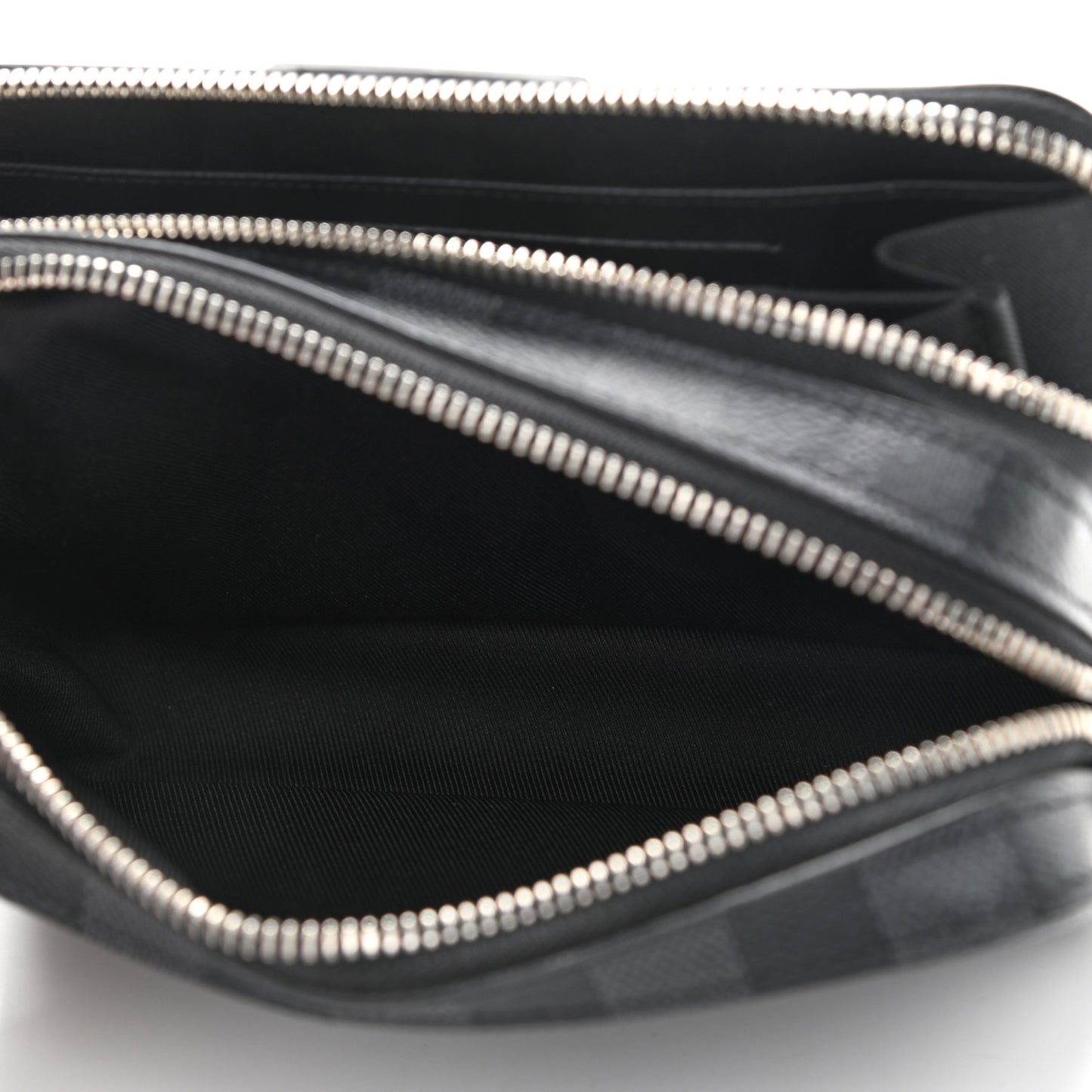 Damier Graphite Alpha Wearable Wallet