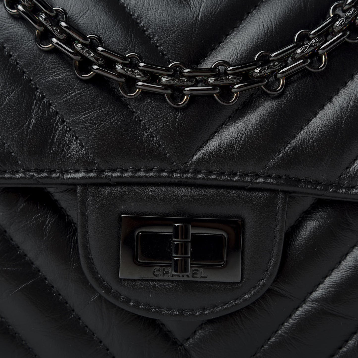 Aged Calfskin Chevron Quilted 2.55 Reissue Mini Flap So Black