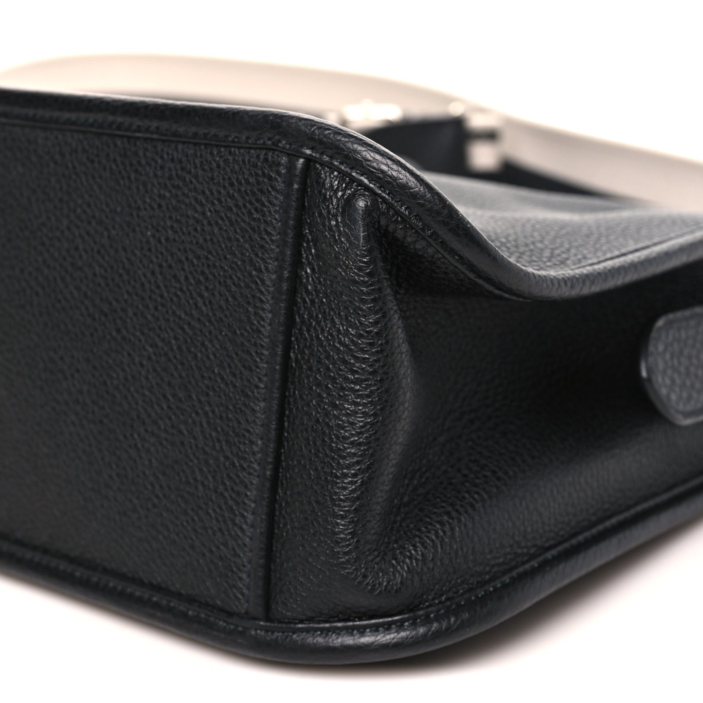 Vitello Daino Soft Hobo Messenger Bag Black