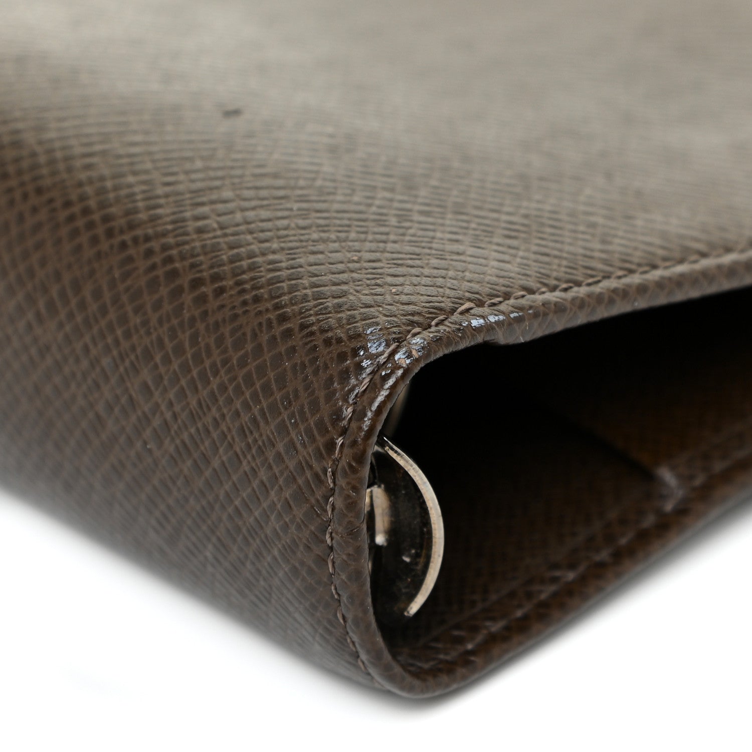 Louis Vuitton Taiga Medium Ring Agenda Cover Acajou 8 of 10