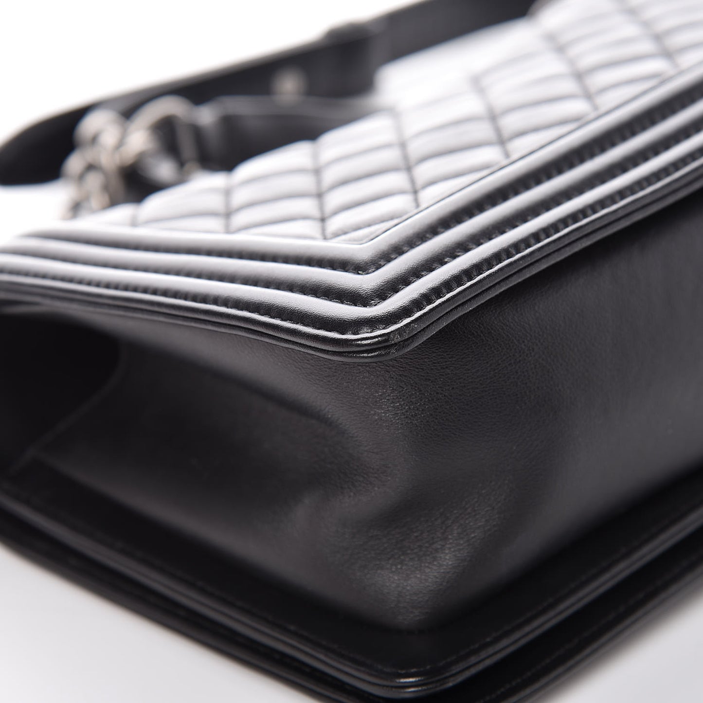 Calfskin Quilted Medium Boy Flap Black
