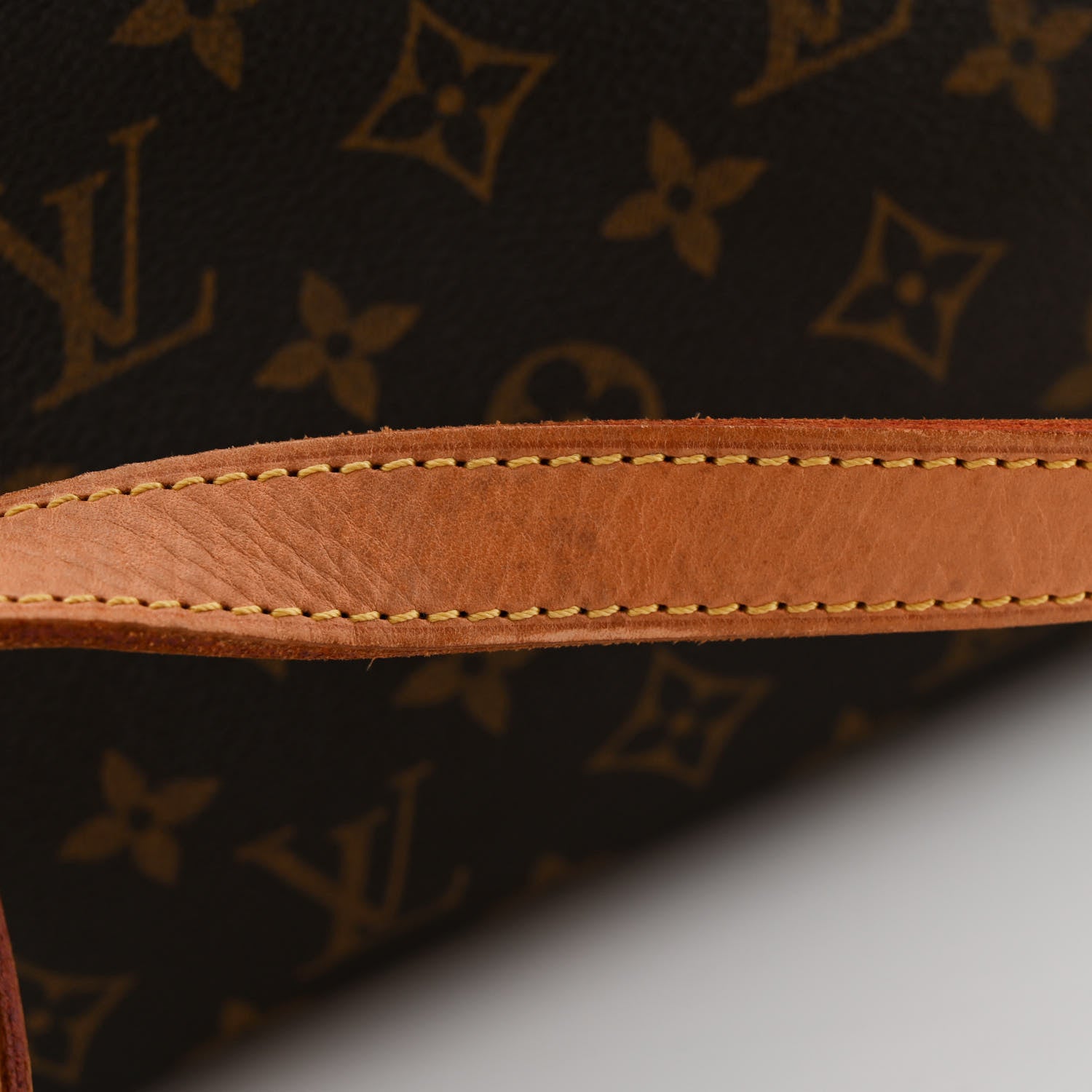 Louis Vuitton Monogram Cite GM 13 of 14