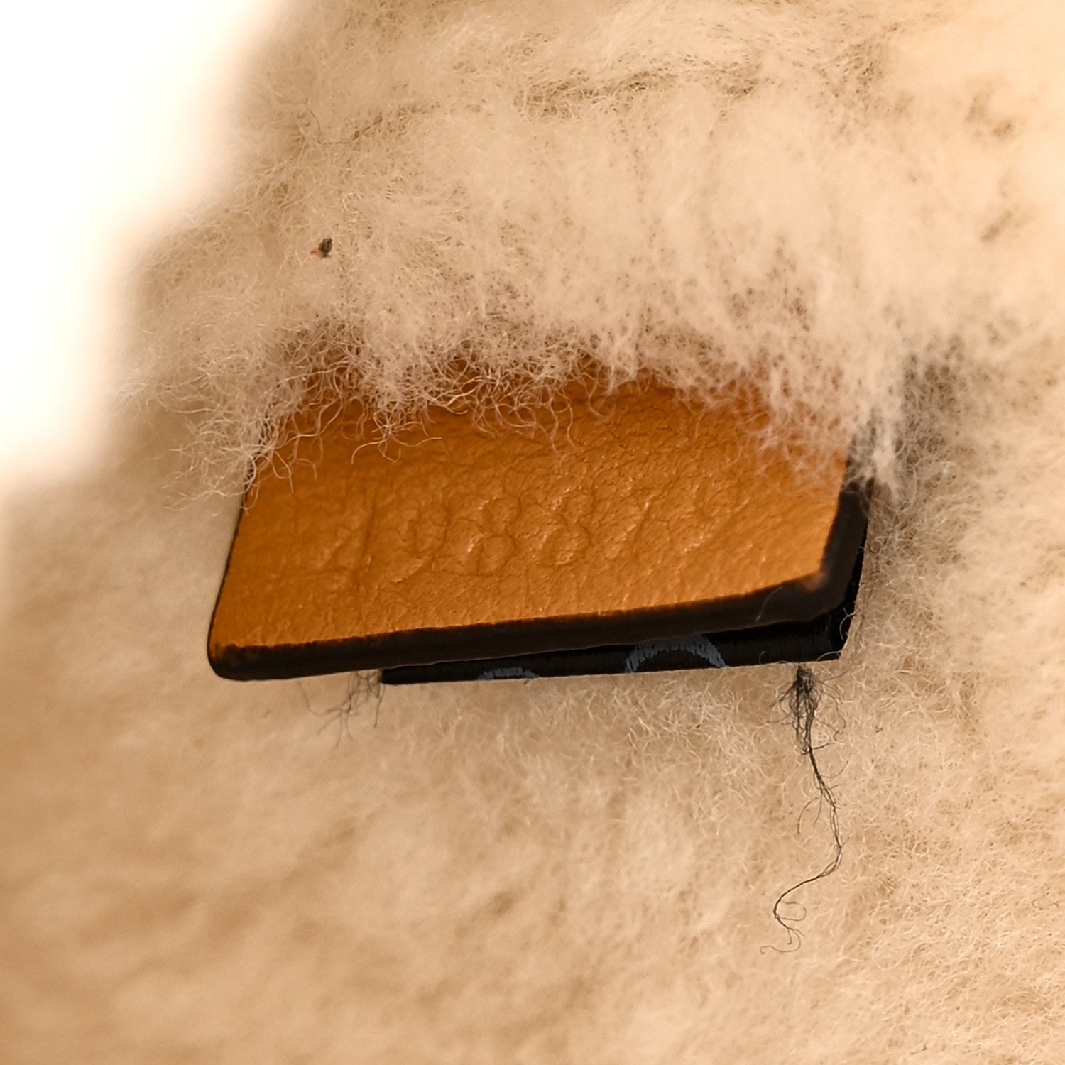 Gucci Suede Shearling Small Dionysus Bag Honey Beige Milk 7 of 10