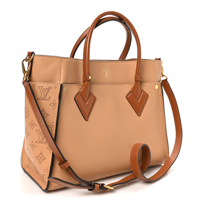 Louis Vuitton Mahina On My Side Arizona 3 of 9