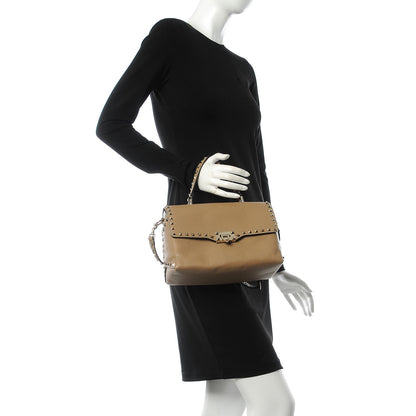 Valentino Garavani Pebbled Calfskin Rockstud Single Handle Flap Bag Beige 2 of 13