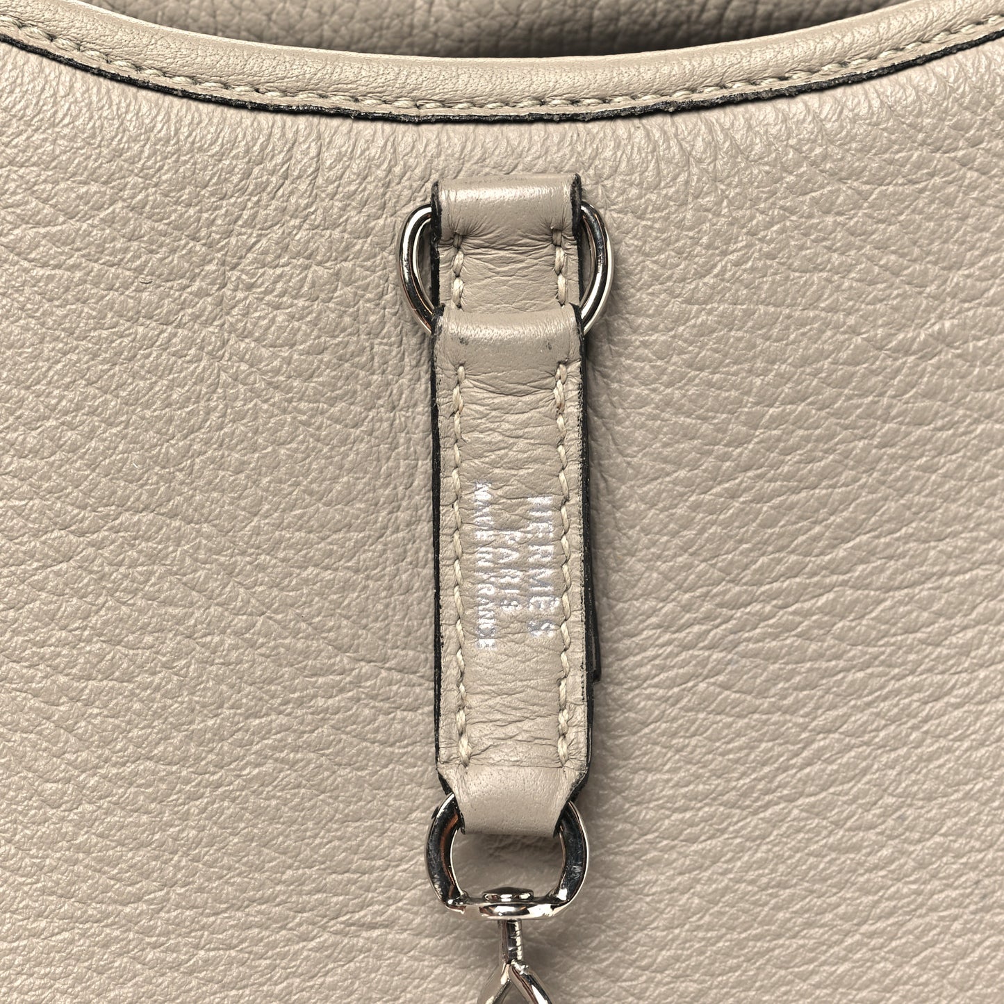 Taurillon Clemence Trim II 31 Parchemin
