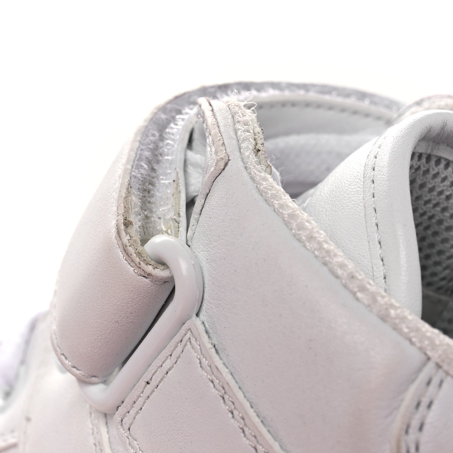 Calfskin Lax Mid Top Sneakers 39 White