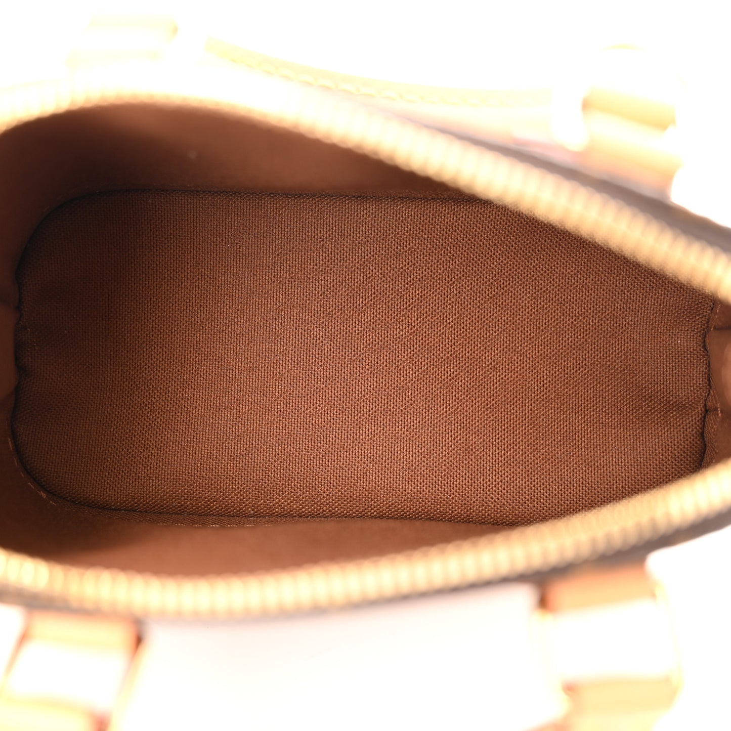 Monogram Nano Alma