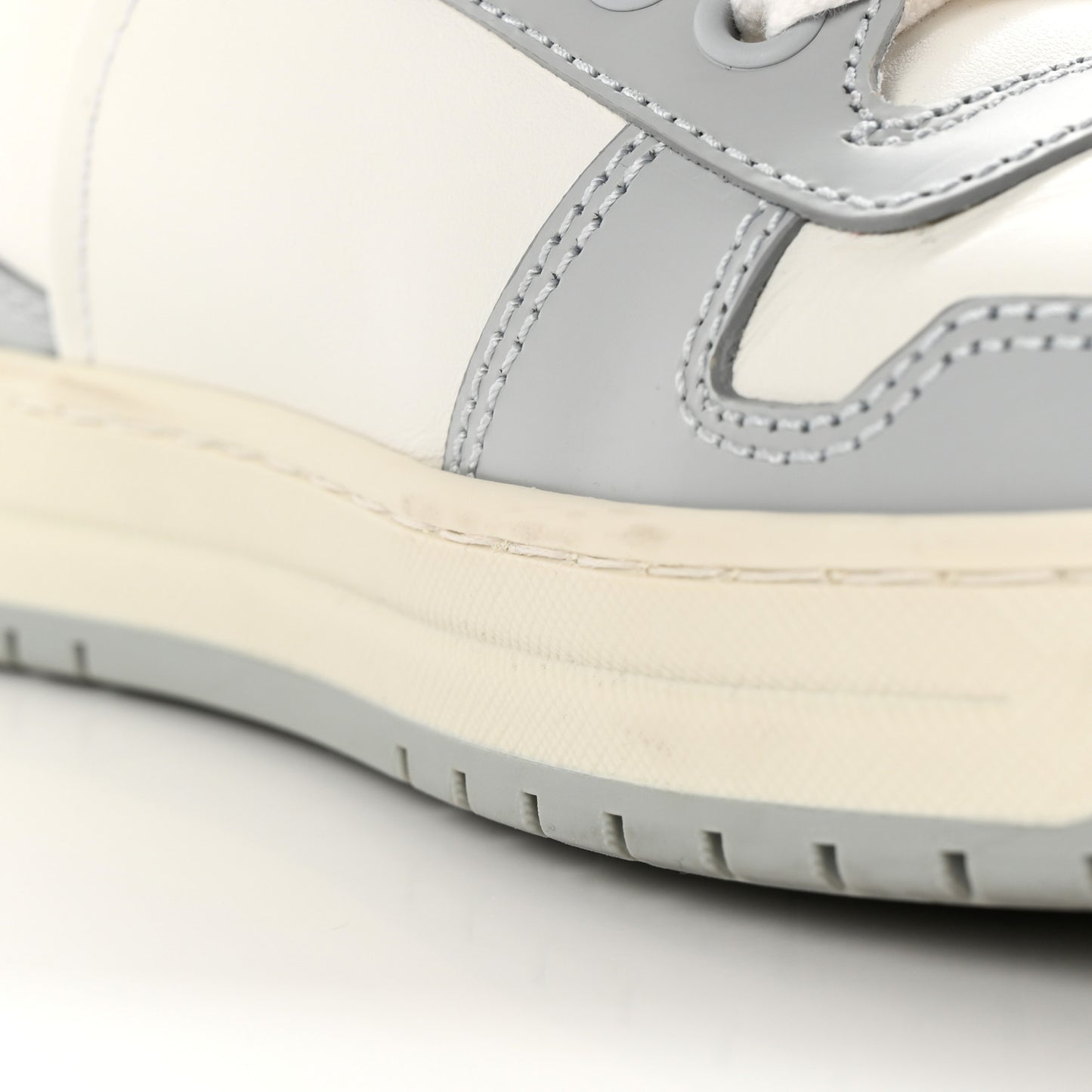 Vitello Sport Spazzolato Rois Triangle Logo Womens Downtown Low Top 30mm Sneakers 37.5 White Fiordaliso
