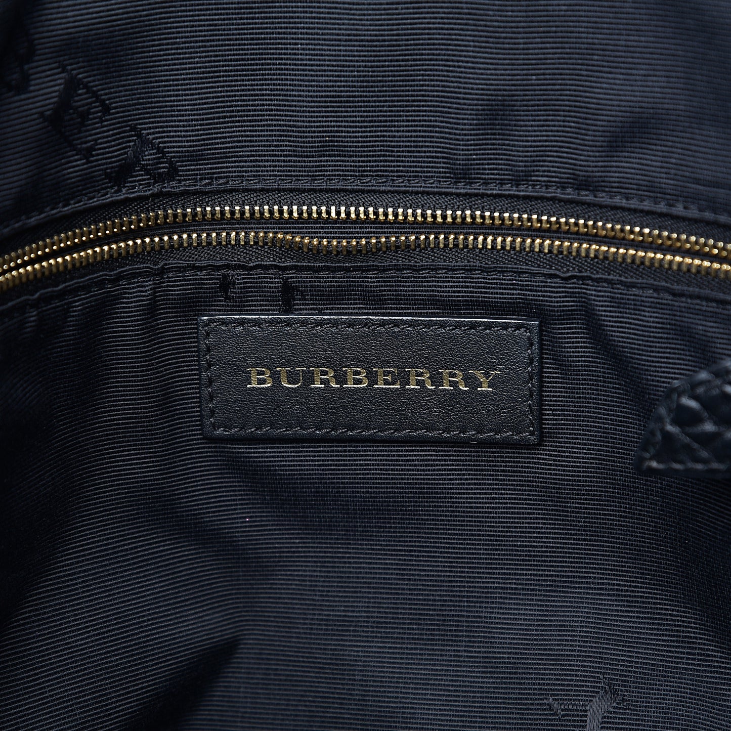 Signature Grain Calfskin Medium Welburn Tote Black
