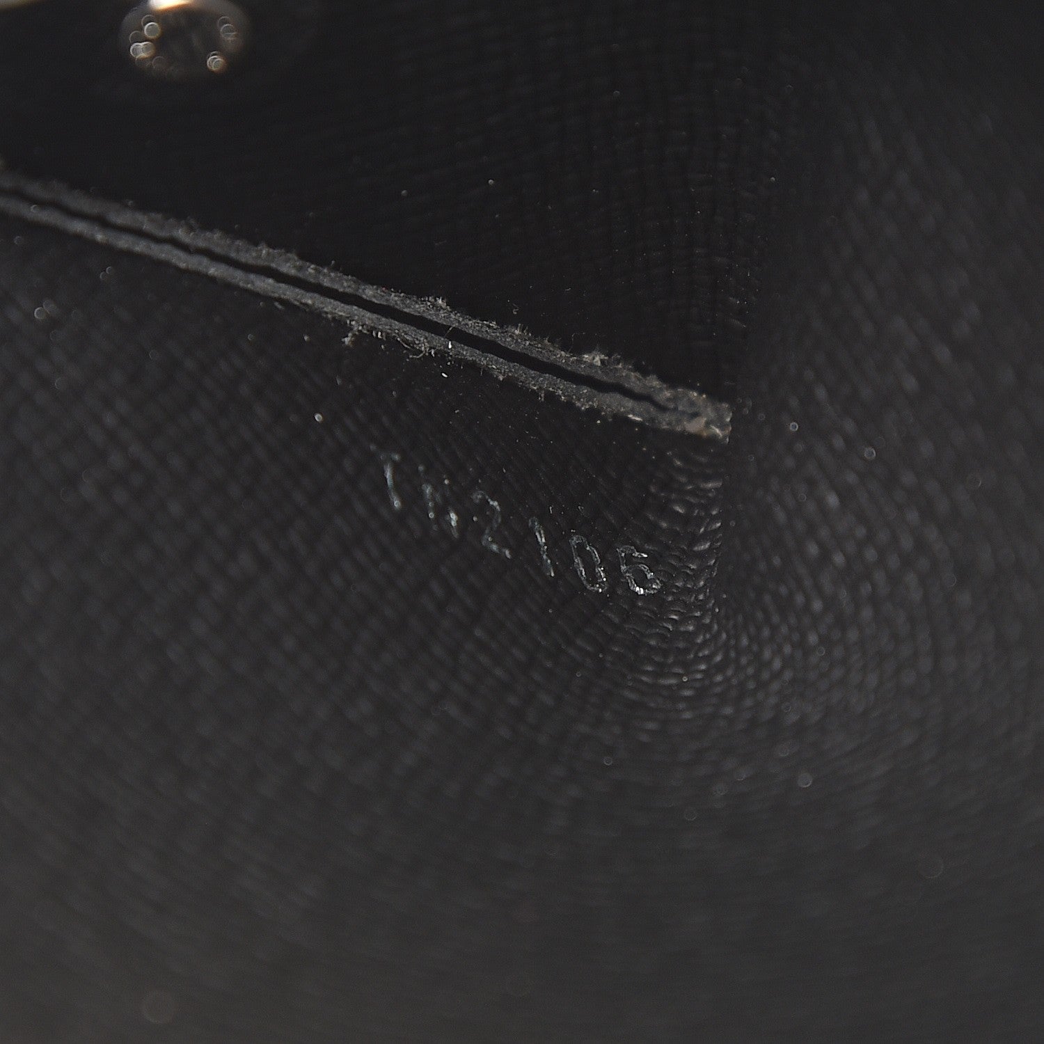 Louis Vuitton Epi 4 Key Holder Black 7 of 7
