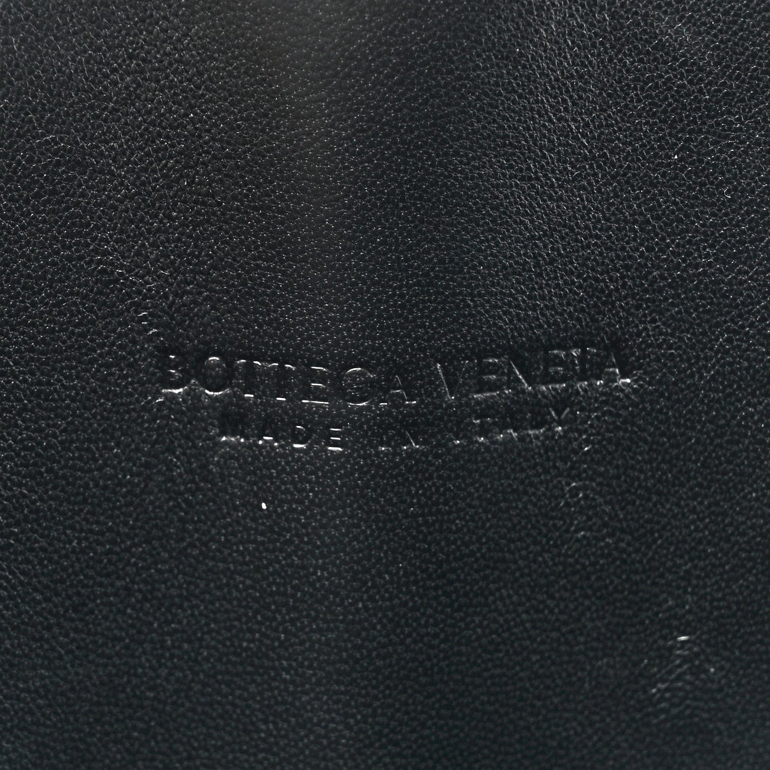 Bottega Veneta Patent Intrecciato Shoulder Bag Black 6 of 10