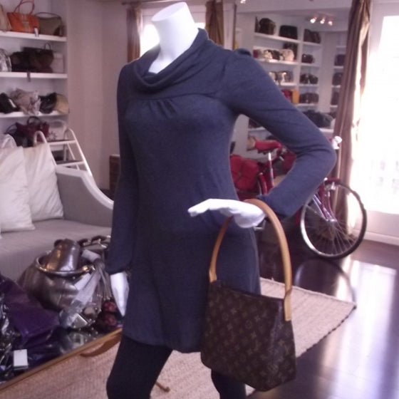 Louis Vuitton Monogram Looping MM 2 of 9